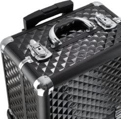 Dreamble Make-up Koffer - Make-up Trolley - Zwart - Rijdbaar - Met Wieltjes - Compact - 8 Vakken - Met Slot - 2 Sleutels 12 Dreamble Make-up Koffer - Make-up Trolley - Zwart - Rijdbaar - Met Wieltjes - Compact - 8 Vakken - Met Slot - 2 Sleutels -Cosmetica Serie Winkel 1200x1186 1