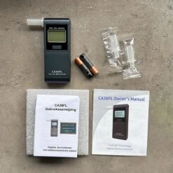CA30FL - Alcoholtester - Elektrochemische Sensor - Nauwkeurig - Compact - Met Kalibratie Reminder - Zeer Eenvoudig In Gebruik - Weergave In Promille (‰) -Cosmetica Serie Winkel 1200x1200 576