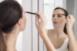 Eyebrow Magic Wenkbrauwpen - Donker Blond - Wenkbrauwpotloden - Microblading -Cosmetica Serie Winkel 1200x799