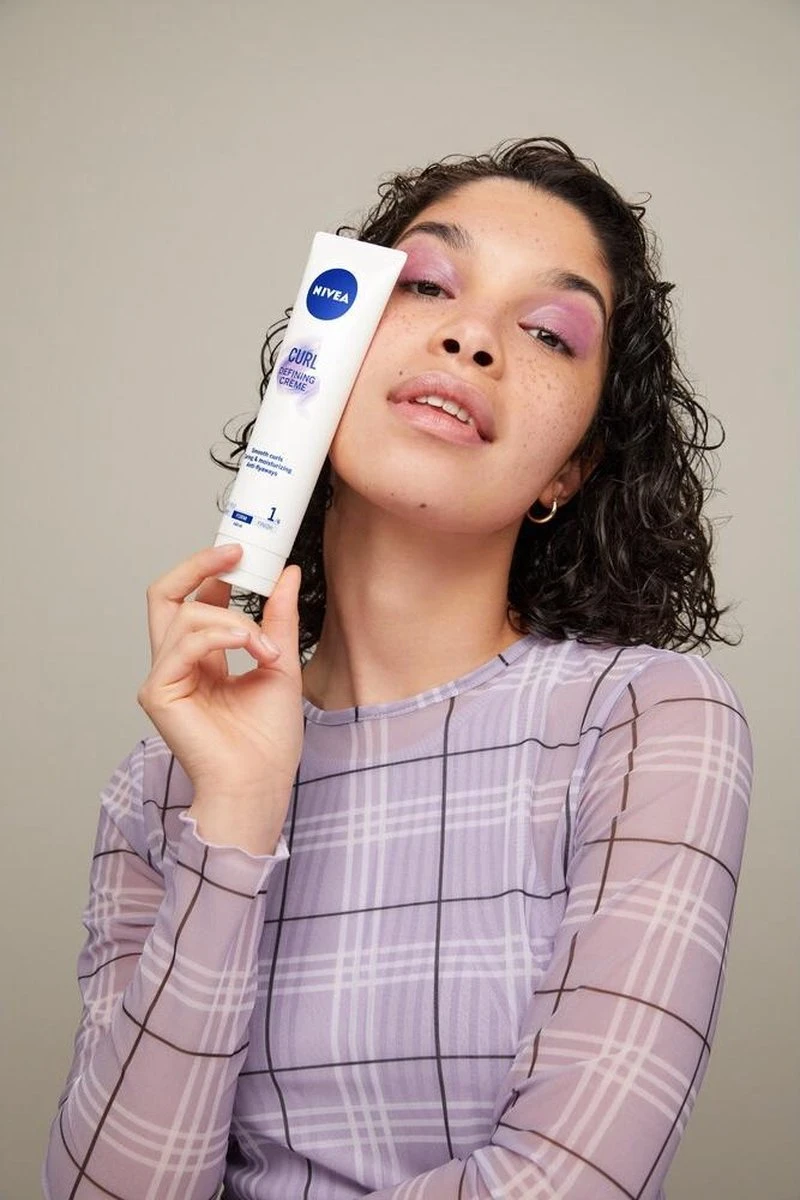 Nivea Hair Styling Curl Cream Curls 150 Ml 6 Nivea Hair Styling Curl Cream Curls 150 Ml - Afbeelding 4