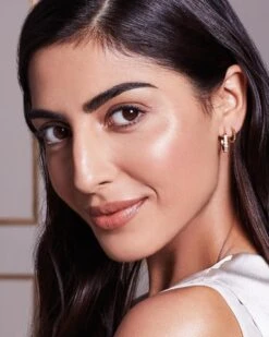 Max Factor Radiant Lift FD - 65 Rose Beige -Cosmetica Serie Winkel 960x1200 1